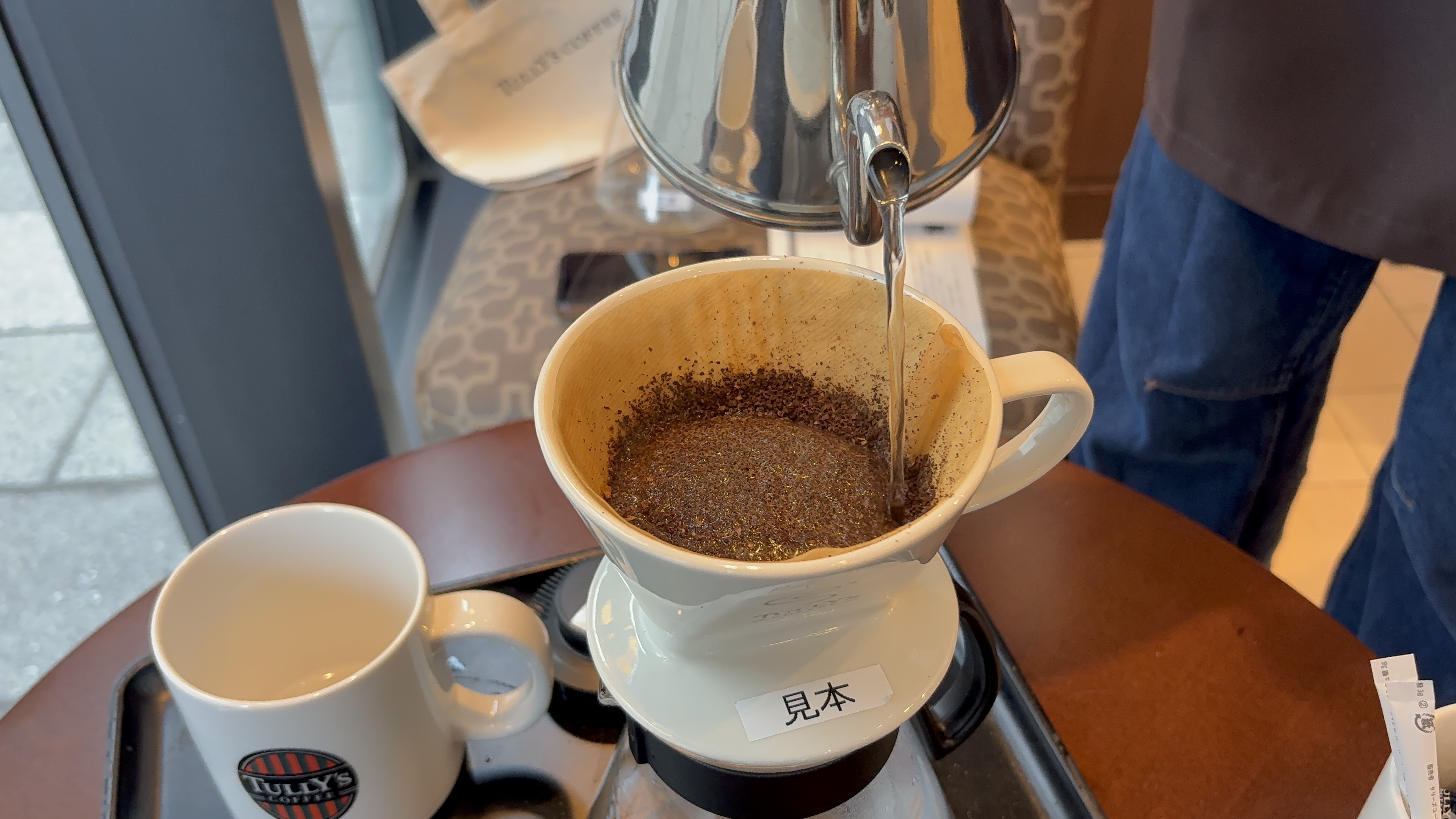 コーヒーを蒸らす